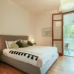 Apartment La Finestra Sul Giardino